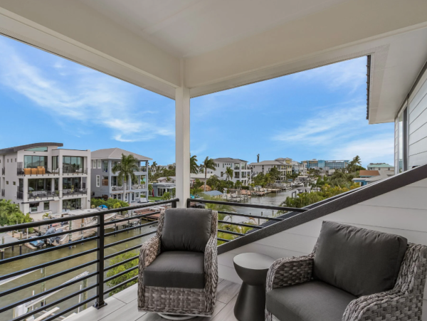 Fort Myers Beach Luxury Canal-Front Rental - 5 King Suites & Private Pool